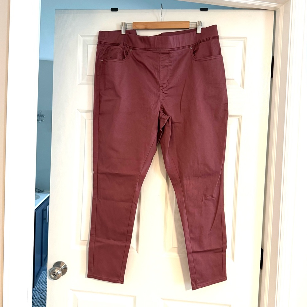 Signature by Levi Strauss Mauve Pants